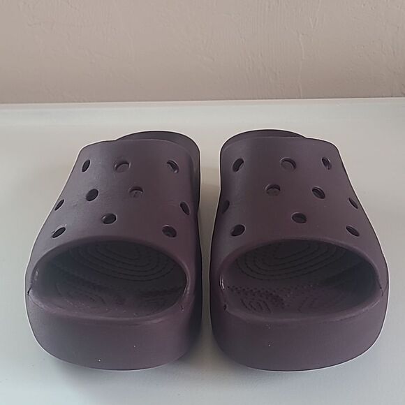 Crocs Classic Platform Slides Sandals Dark Cherry Size 6 - Picture 3 of 13